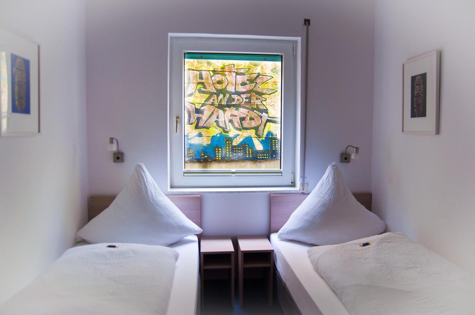 Also-Hotel An Der Hardt Wuppertal Room photo